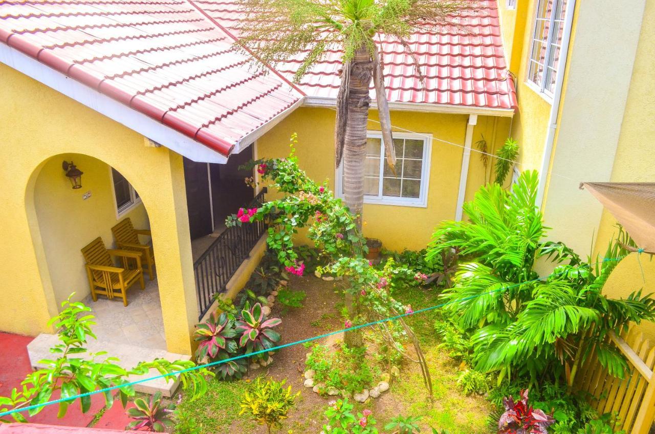 Reggae Hostel Ocho Rios Exterior photo