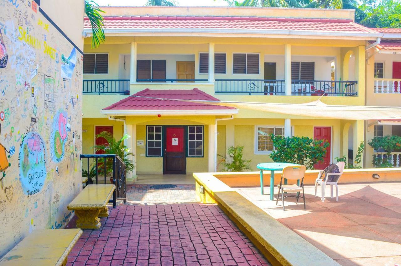 Reggae Hostel Ocho Rios Exterior photo